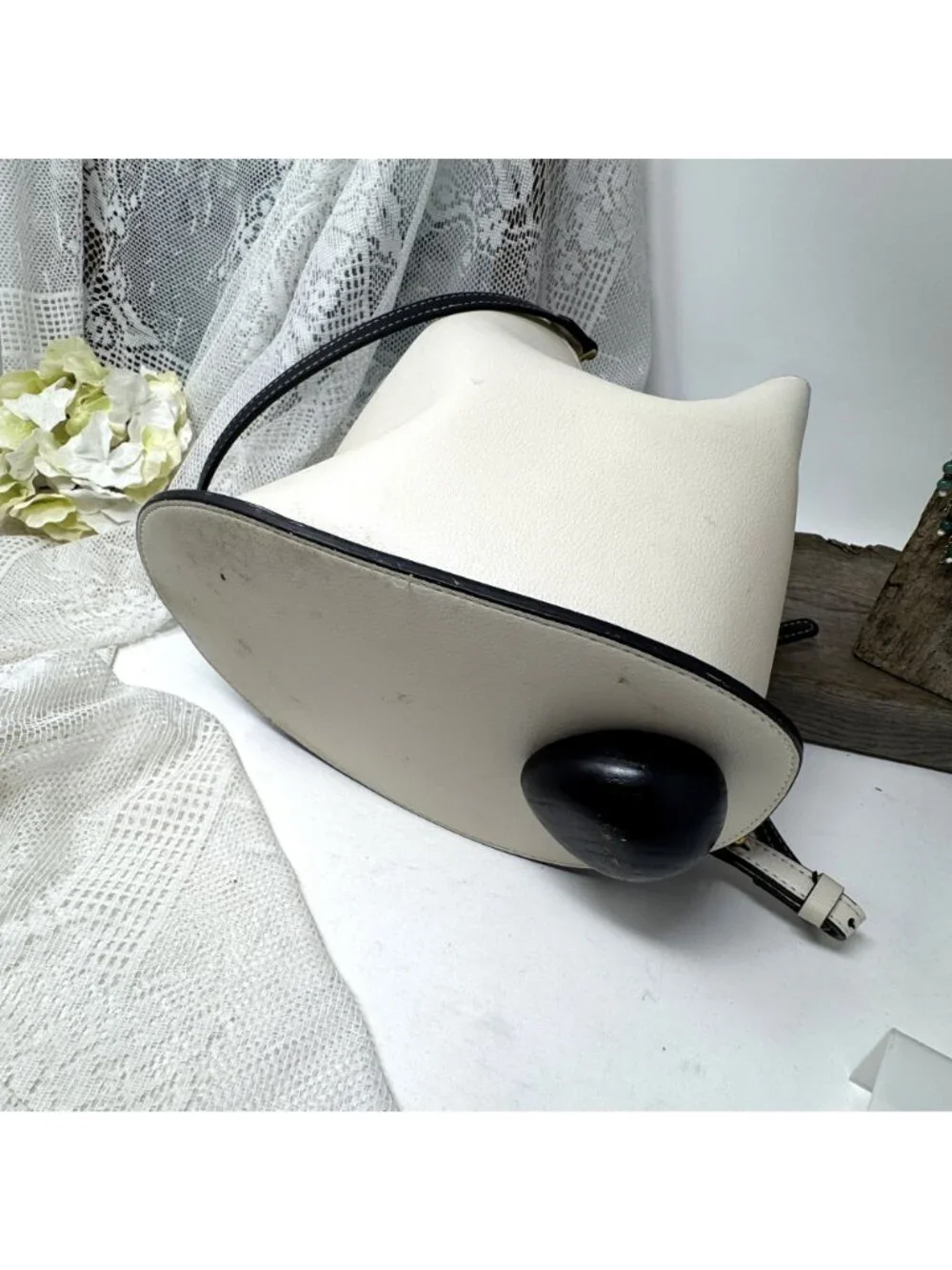 CULBIA Iconic Ozzy Bag Genuine Leather Cream & Black